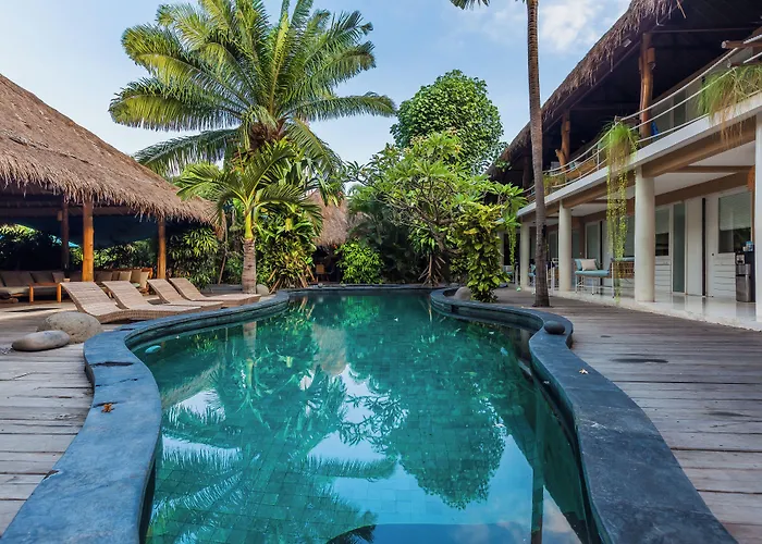 Otel The 3*